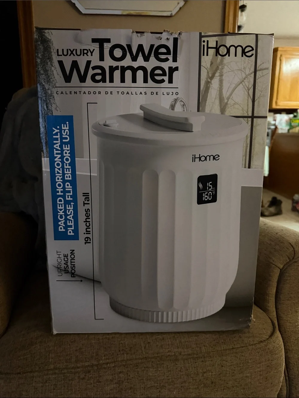 iHome Luxury Towel Warmer - White with Green Accent